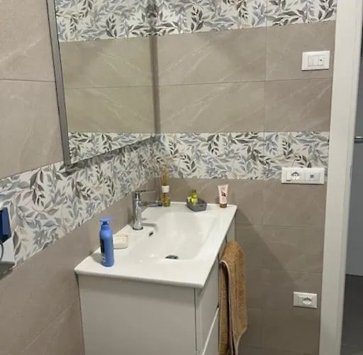 Mini Loft Rina - Stazione Migliarina لا سبيتسْيا