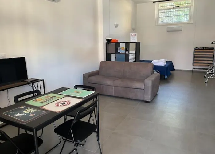 Mini Loft Rina - Stazione Migliarina * لا سبيتسْيا
